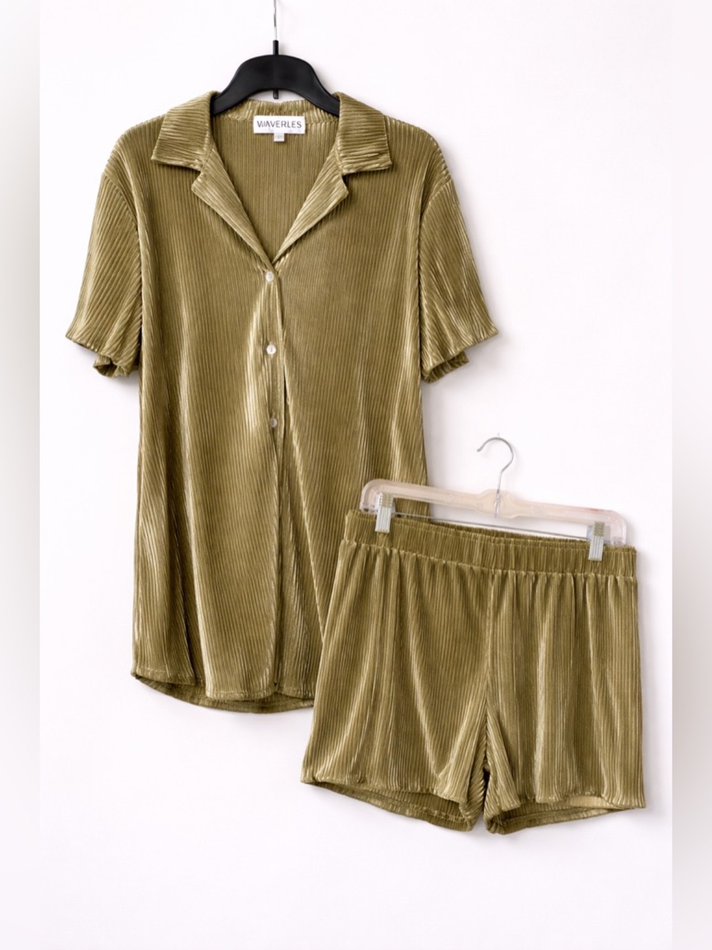 Waverles Pleated 2 Piece Lounge Set Large Olive Gold Luxe Resort Co Ord